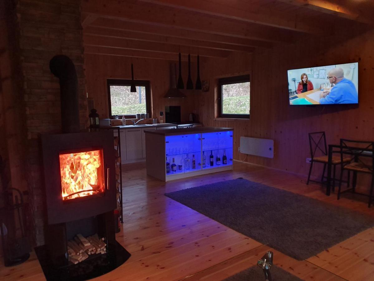 Mana Village - Jacuzzi & Sauna Barlomino Екстер'єр фото